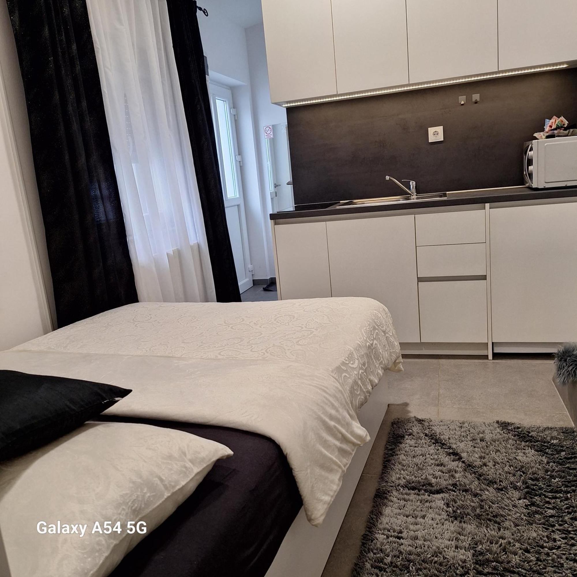 זאגרב Studio Apartmani Louis I Lola מראה חיצוני תמונה